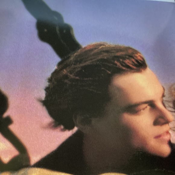 TITANIC MOVIE POSTER BOOK ‘97 has 12, 20”x25” color posters.  $12 - Picture 3 of 8